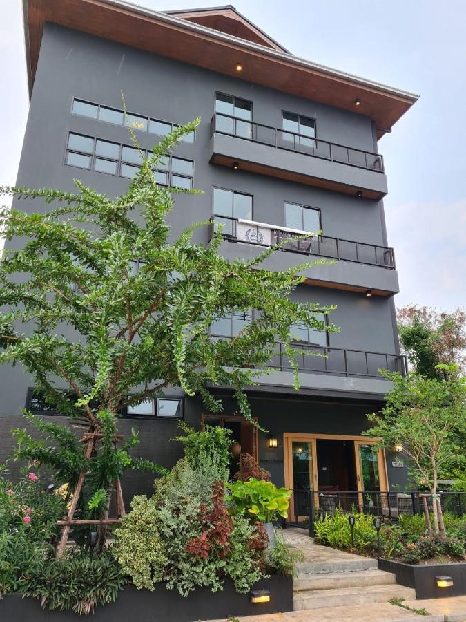 The Lantern Suites Ban Song Hong Εξωτερικό φωτογραφία