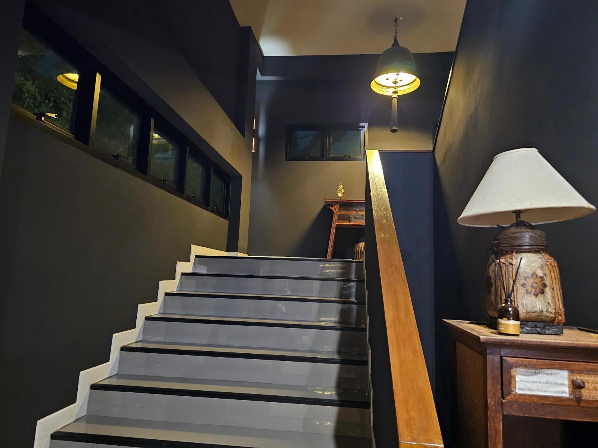 The Lantern Suites Ban Song Hong Εξωτερικό φωτογραφία