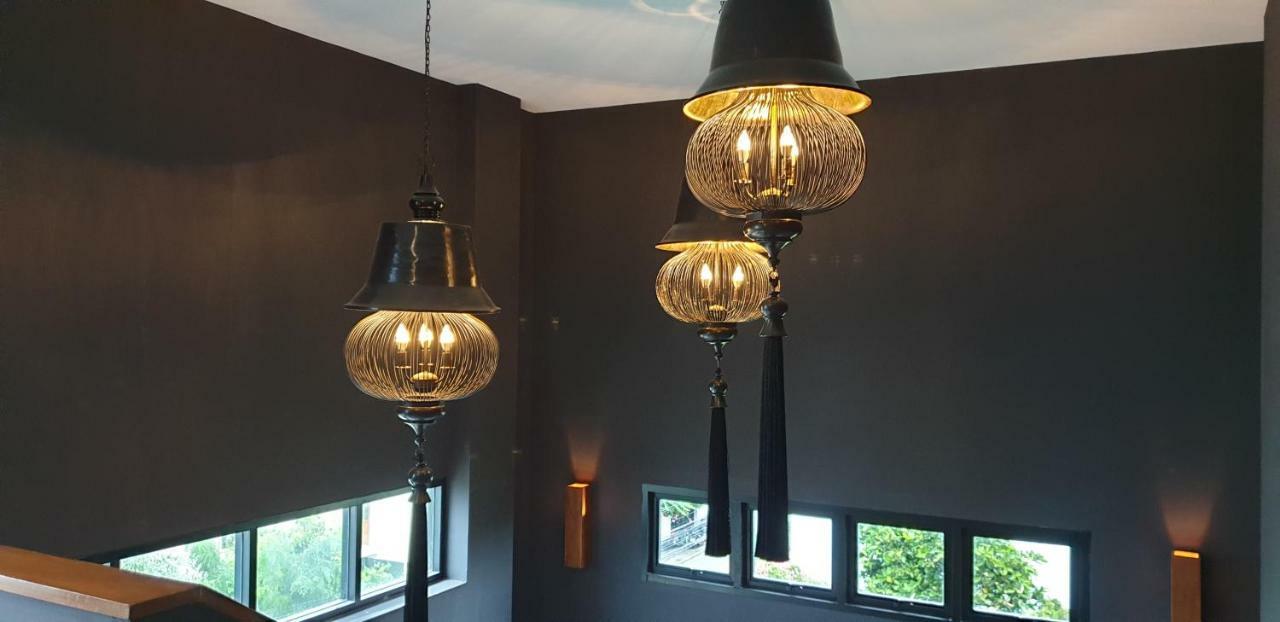 The Lantern Suites Ban Song Hong Εξωτερικό φωτογραφία